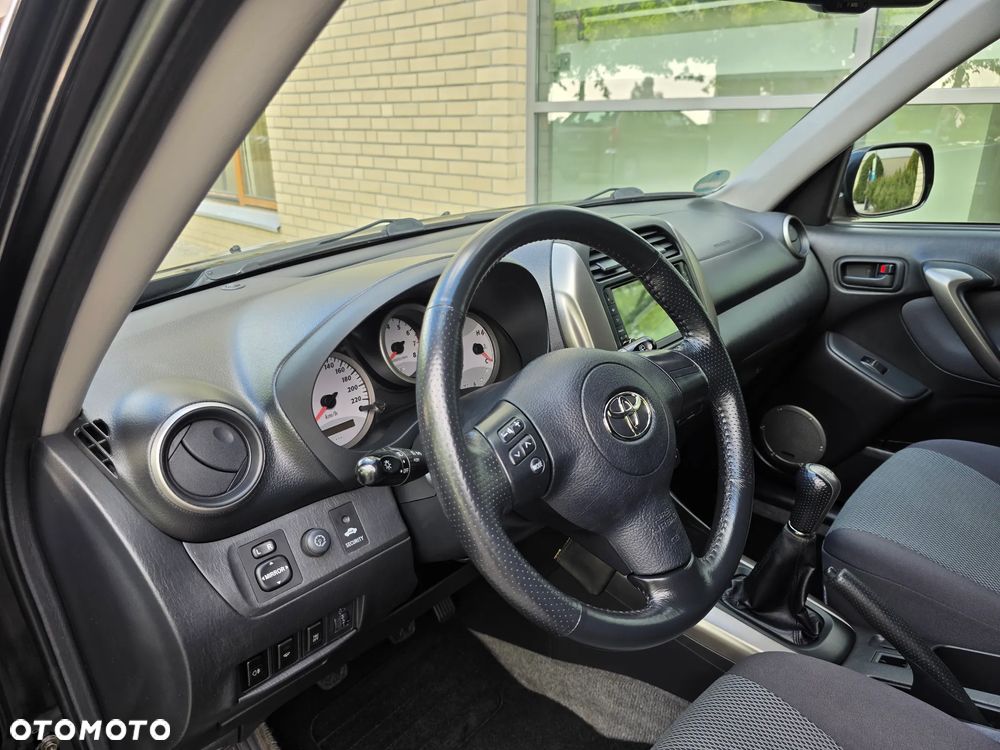 Toyota RAV4 4x4 Executive - 17