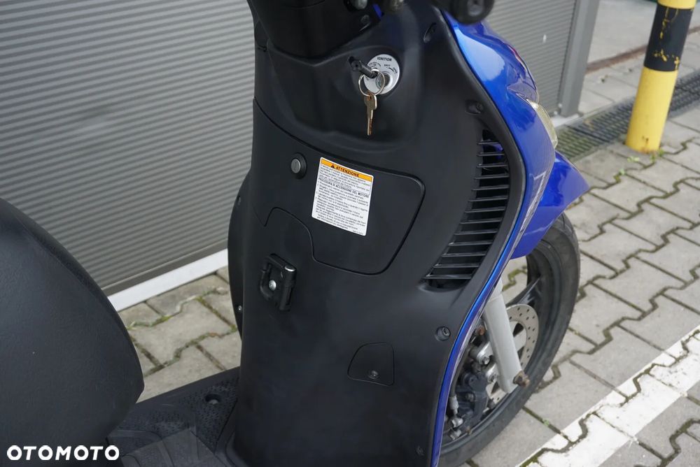 Suzuki Burgman - 5