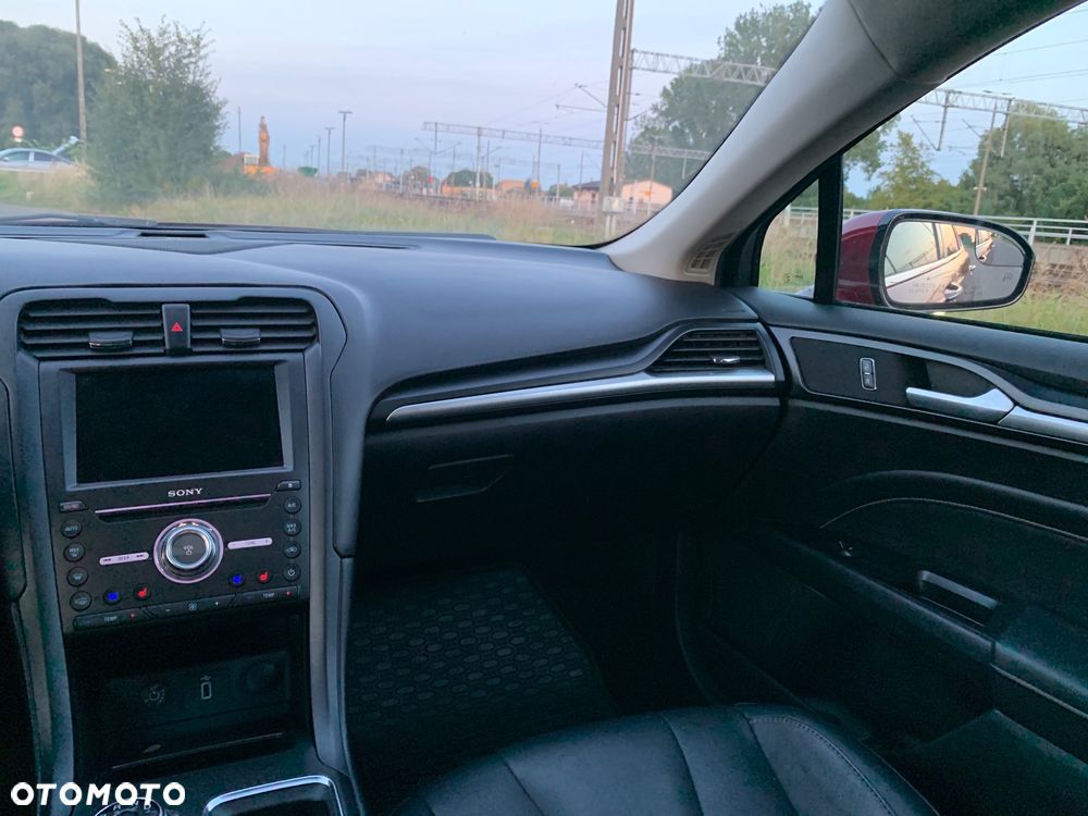 Ford Mondeo 2.0 EcoBoost Titanium - 20