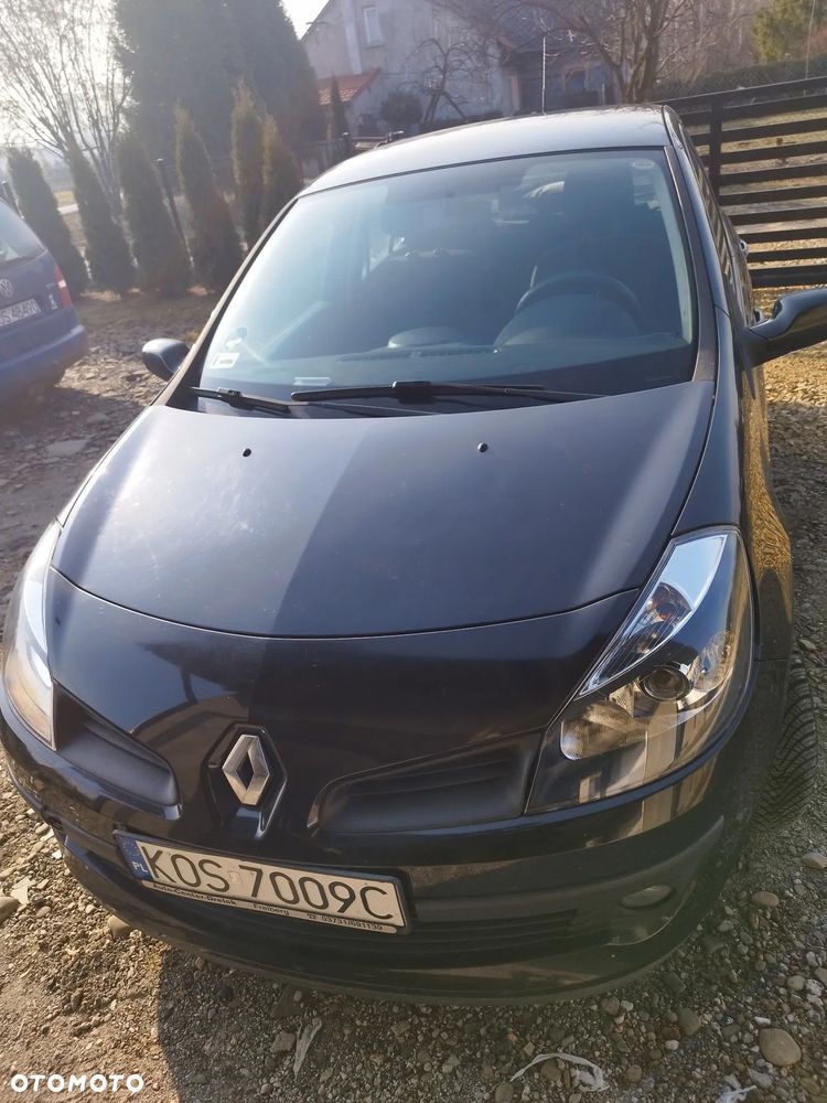 Renault Clio - 1