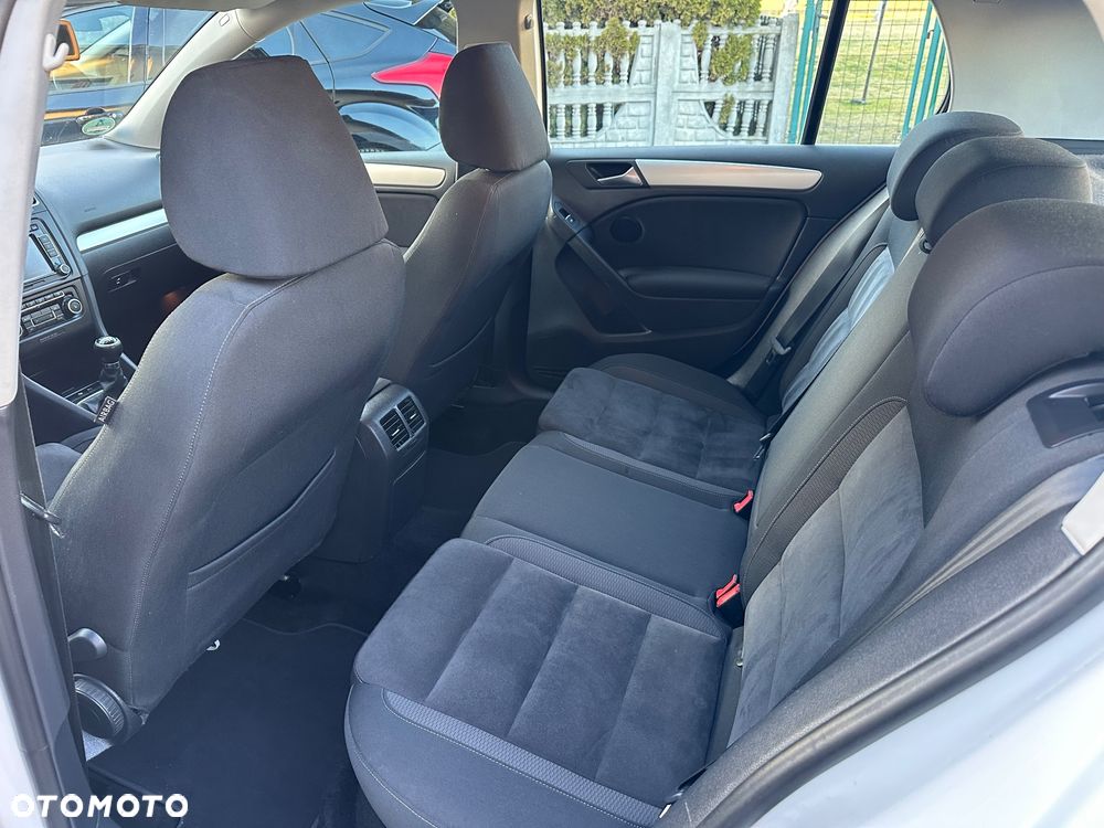 Volkswagen Golf 1.4 TSI Highline - 27