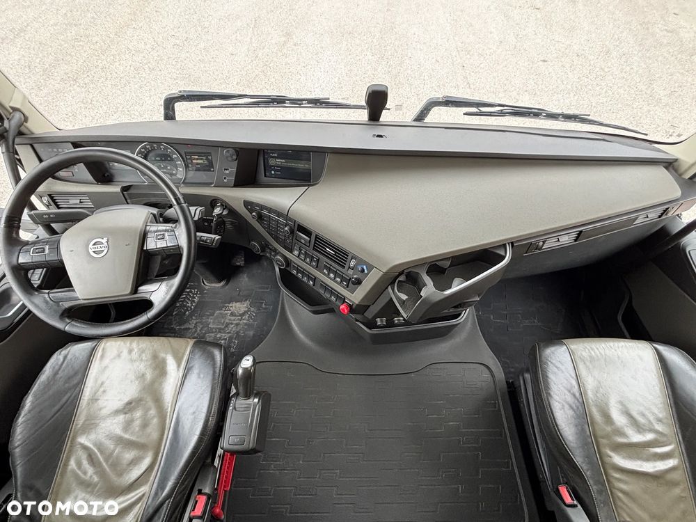 Volvo FH540 6x4 EURO6 + RETARDER + BOX HEATING + VIBRATOR - 22
