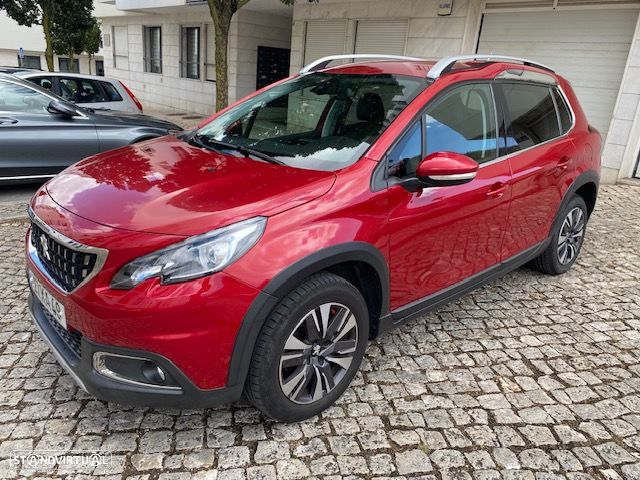 Peugeot 2008 1.2 PureTech Allure