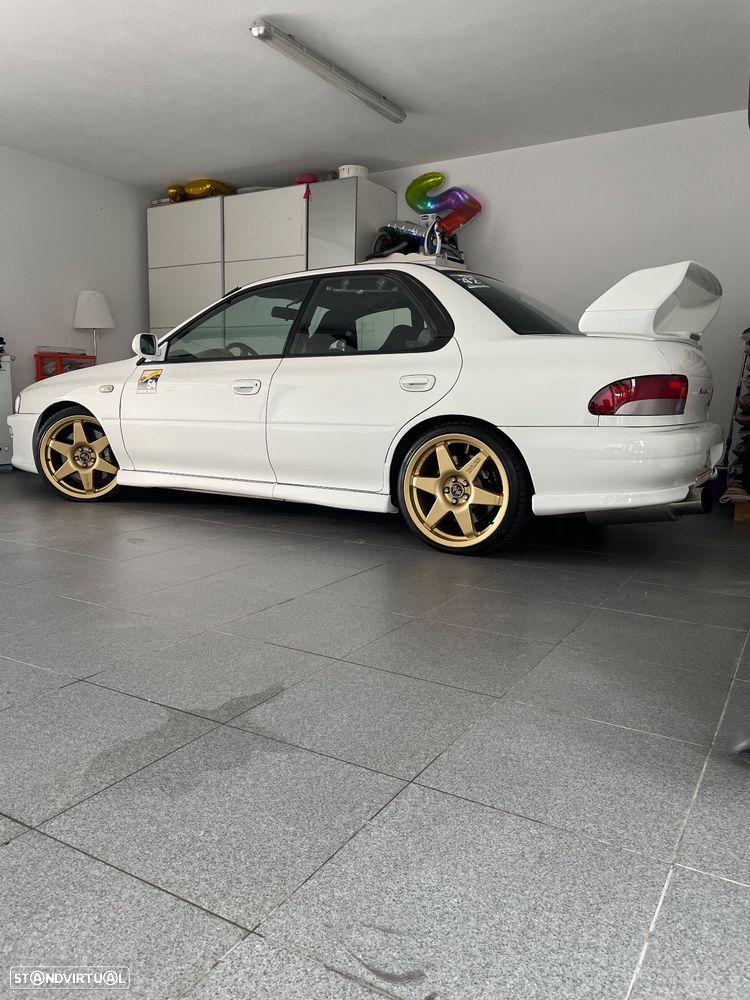 Subaru Impreza 2.0 GT 4x4 AC+TA+ABS - 3
