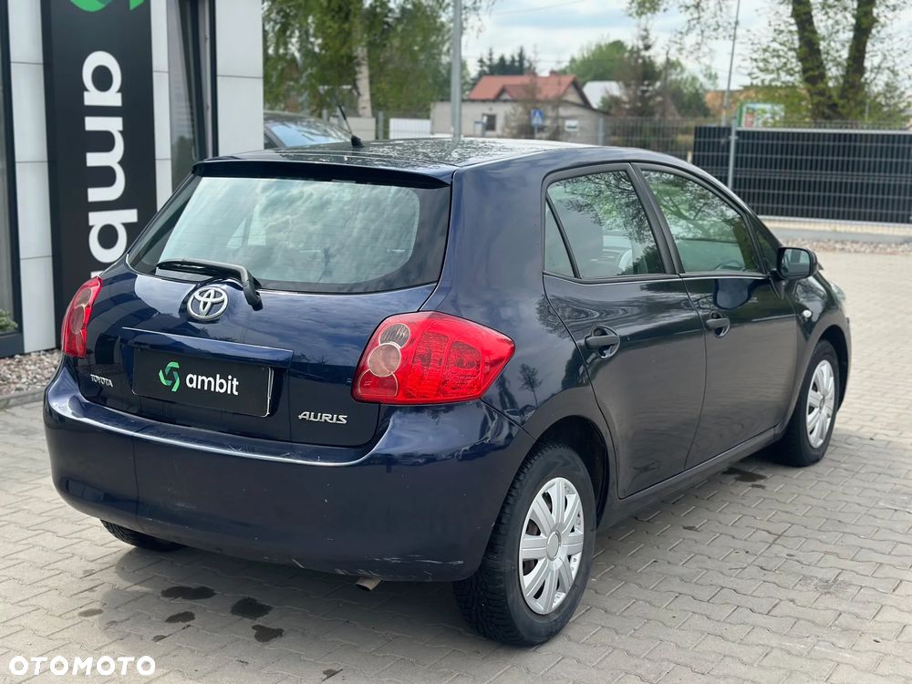 Toyota Auris - 8