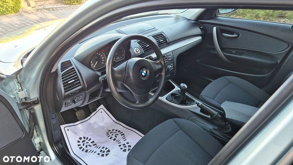 BMW Seria 1 116i - 9