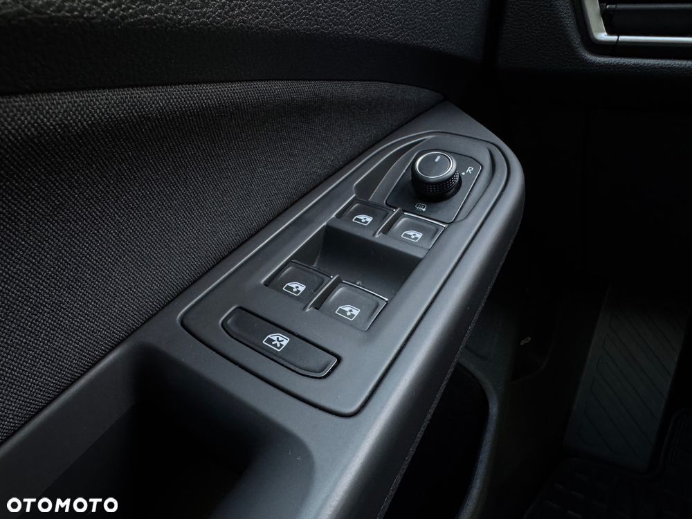 Volkswagen Golf VIII 1.5 TSI EVO Life - 21