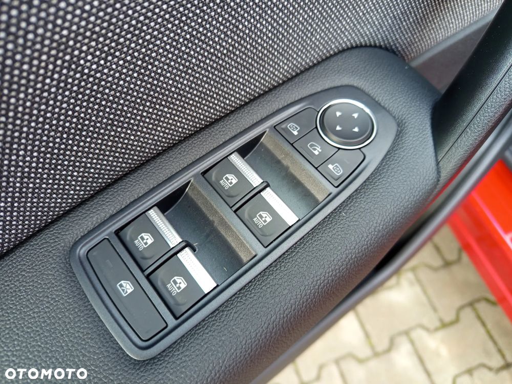 Renault Symbioz 1.3 TCe mHEV Techno - 8