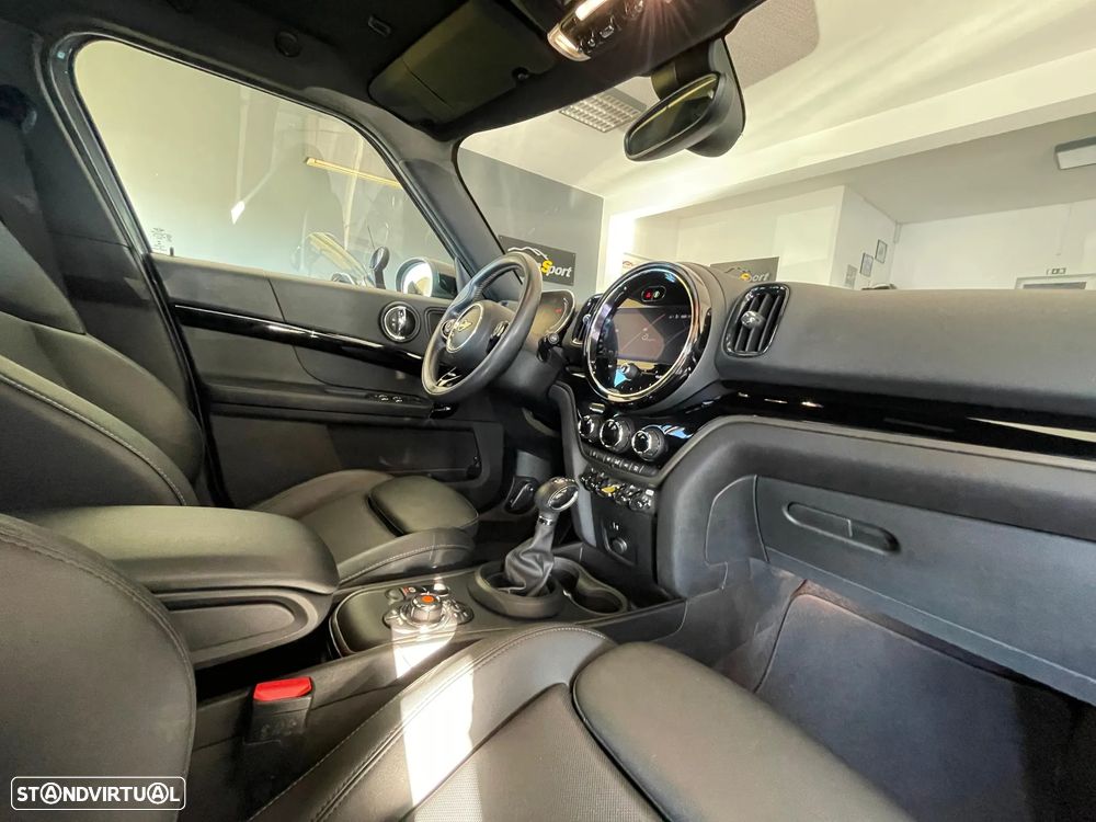 MINI Countryman Cooper SE ALL4 Auto - 11