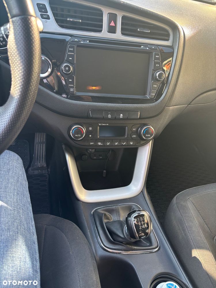 Kia Ceed 1.6 GDI L - 7