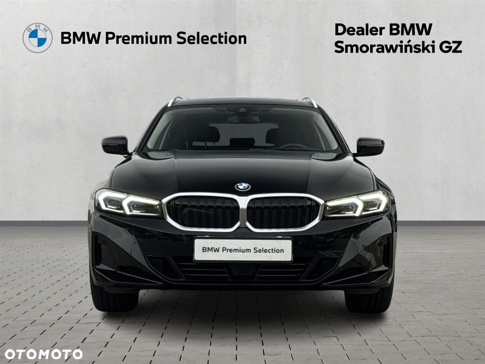 BMW Seria 3 320d xDrive - 29