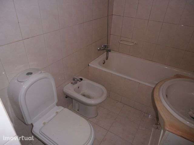 T2 - Gondomar - (rotunda 7 caminhos) - Grande imagem: 3/5