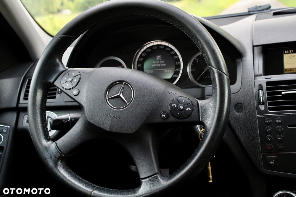 Mercedes-Benz Klasa C 200 CDI Classic - 18