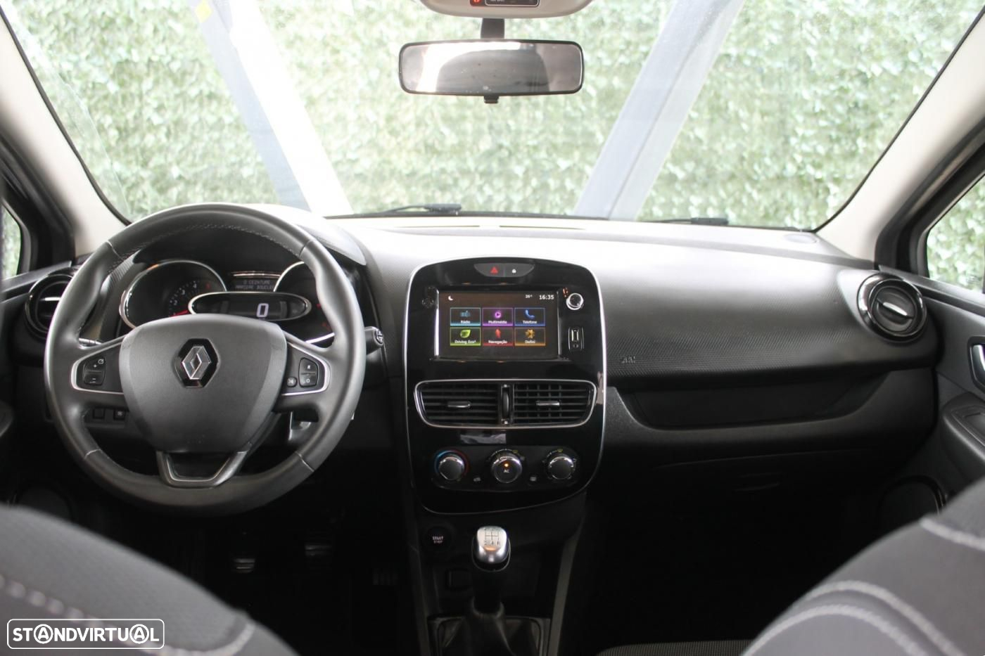 Renault Clio dCi 90 Dynamique - 8