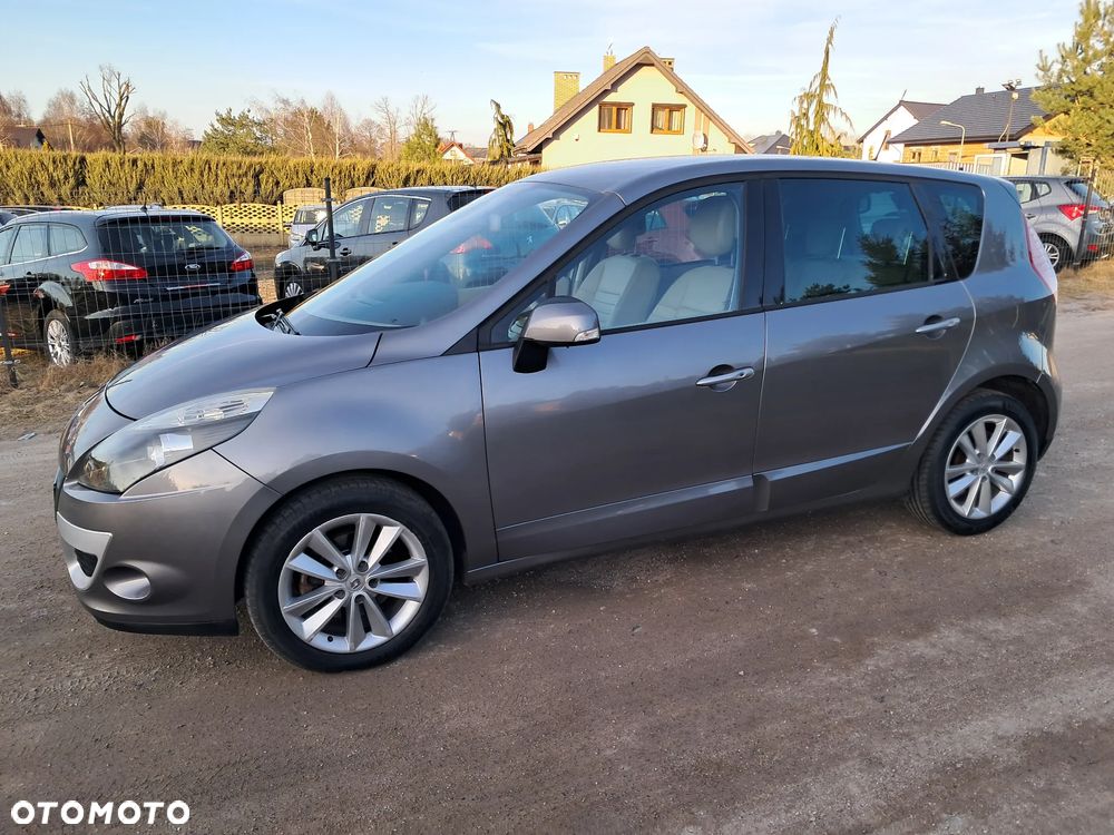 Renault Scenic 1.9 dCi Confort Privilege - 4