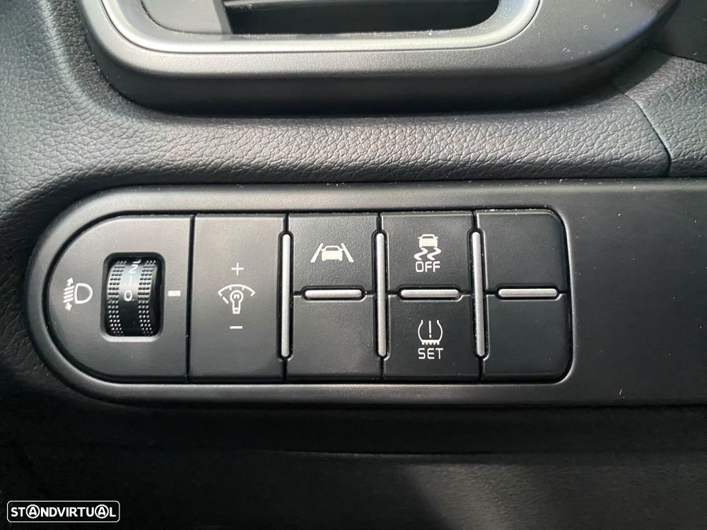 Kia XCeed 1.0 T-GDI Dynamic — fotografia 9