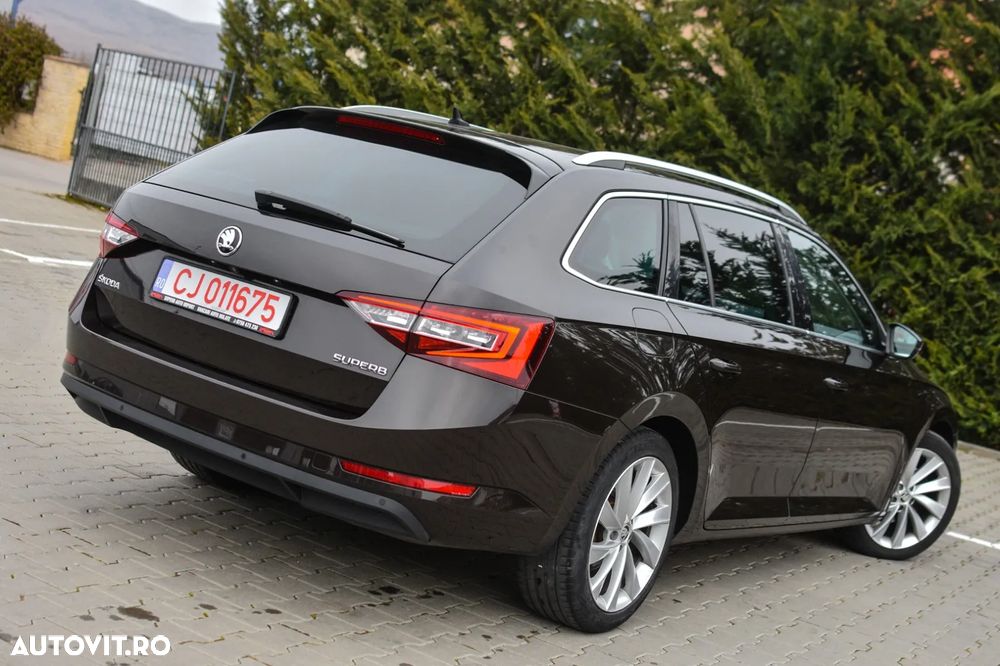 Skoda Superb 2.0 TDI DSG Ambition - 3