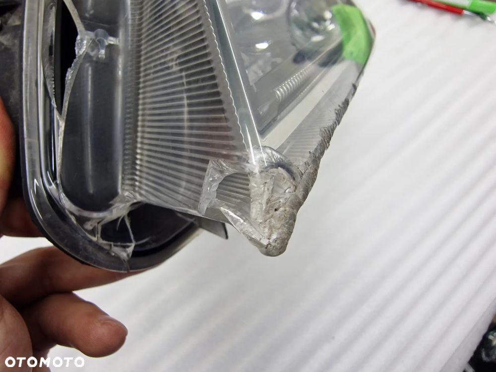 SKODA SUPERB III 3 3V 15- BI-XENON LEWY LEWA LAMPA PRZEDNIA PRZÓD , NR 3V1941015A , NR AUKCJI LL355 - 12