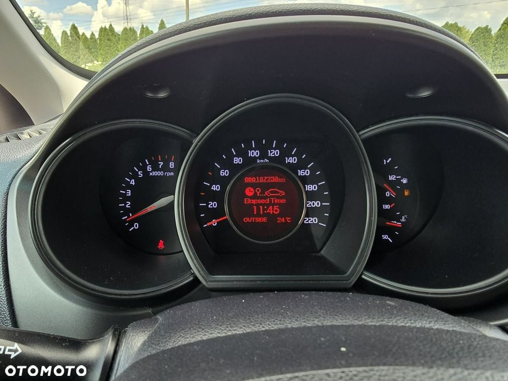 Kia Rio - 32