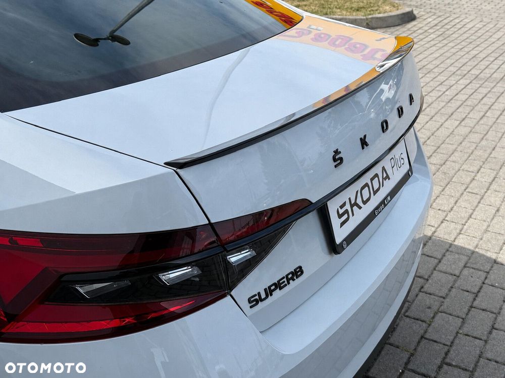 Skoda Superb 2.0 TSI Sportline DSG - 18