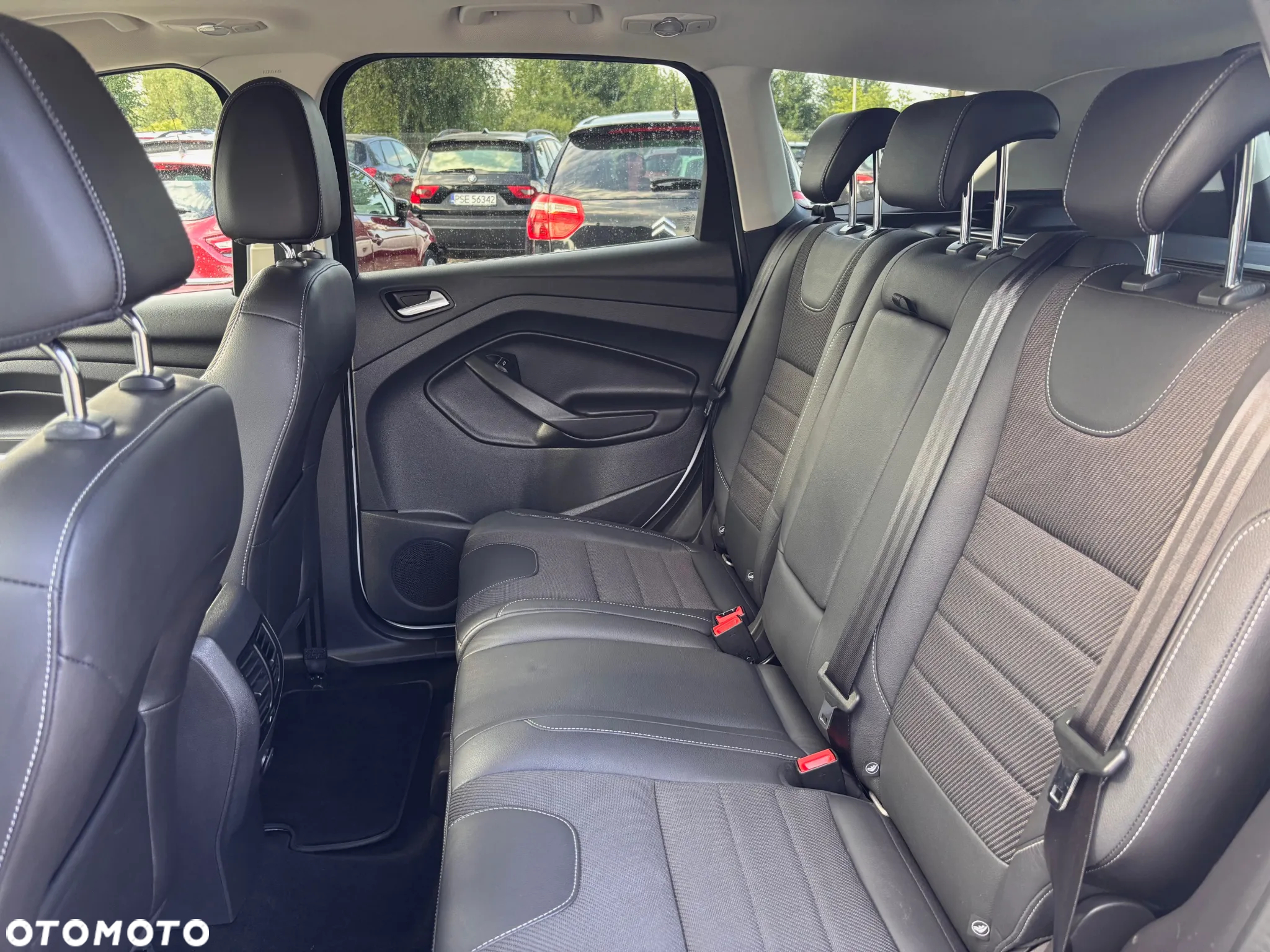 Ford Kuga 1.6 EcoBoost 2x4 Titanium - 7