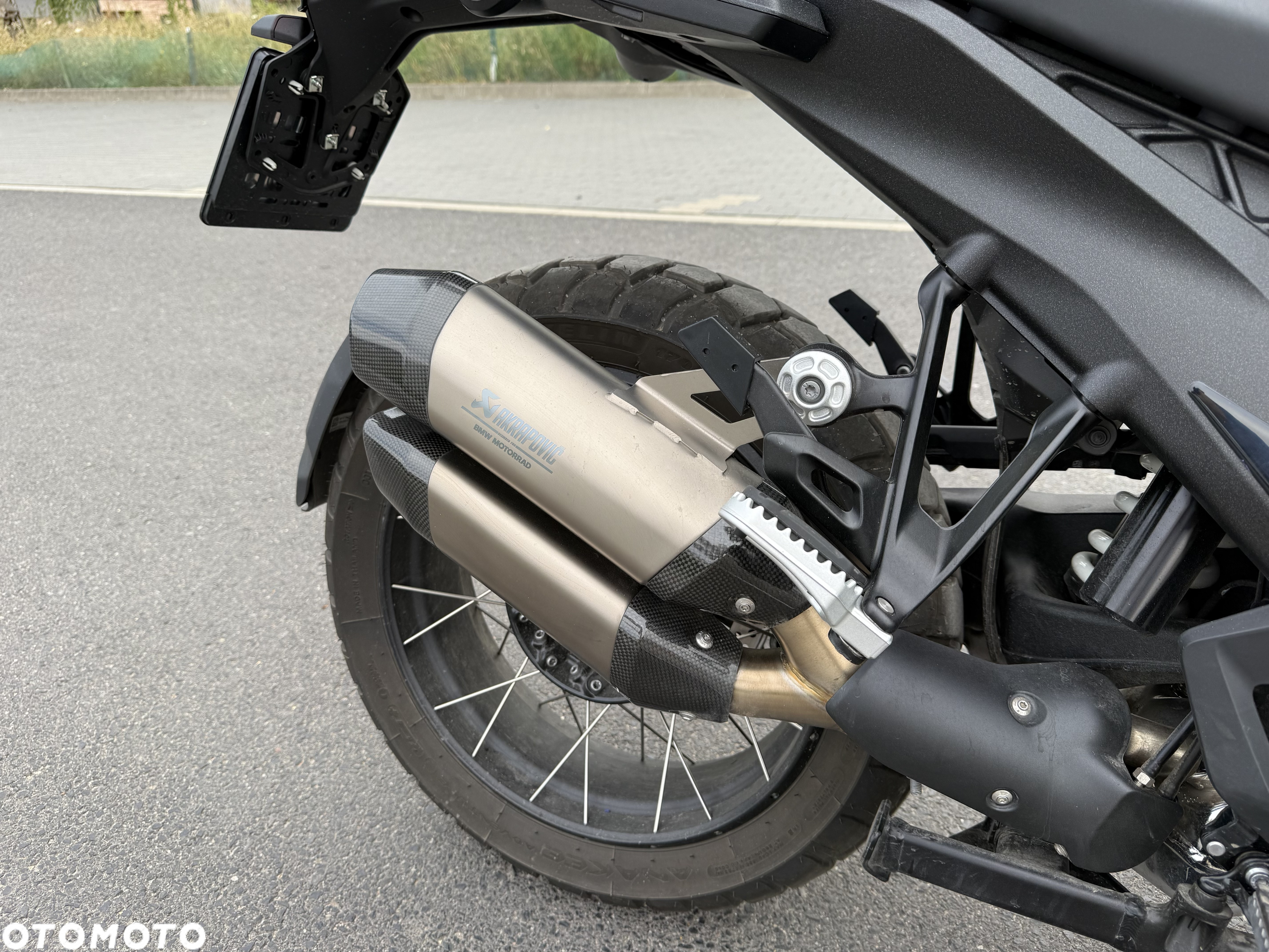 BMW R - 8