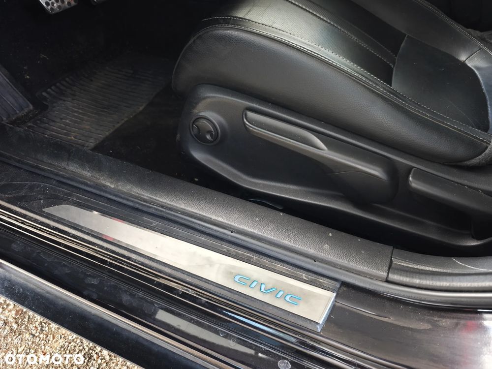 Honda Civic 1.5 i-VTEC Turbo CVT Executive - 12