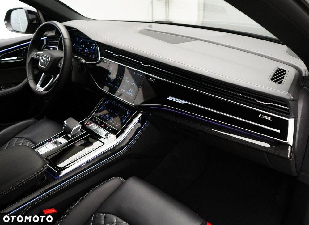 Audi SQ8 - 16
