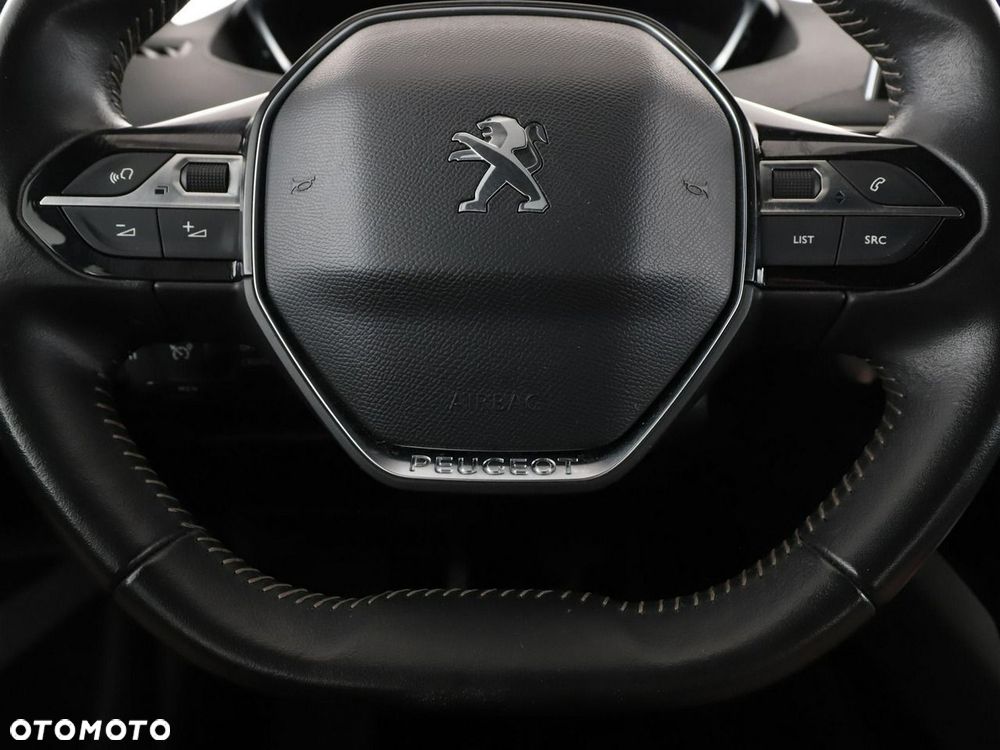 Peugeot 5008 1.2 PureTech Active Pack S&S - 22