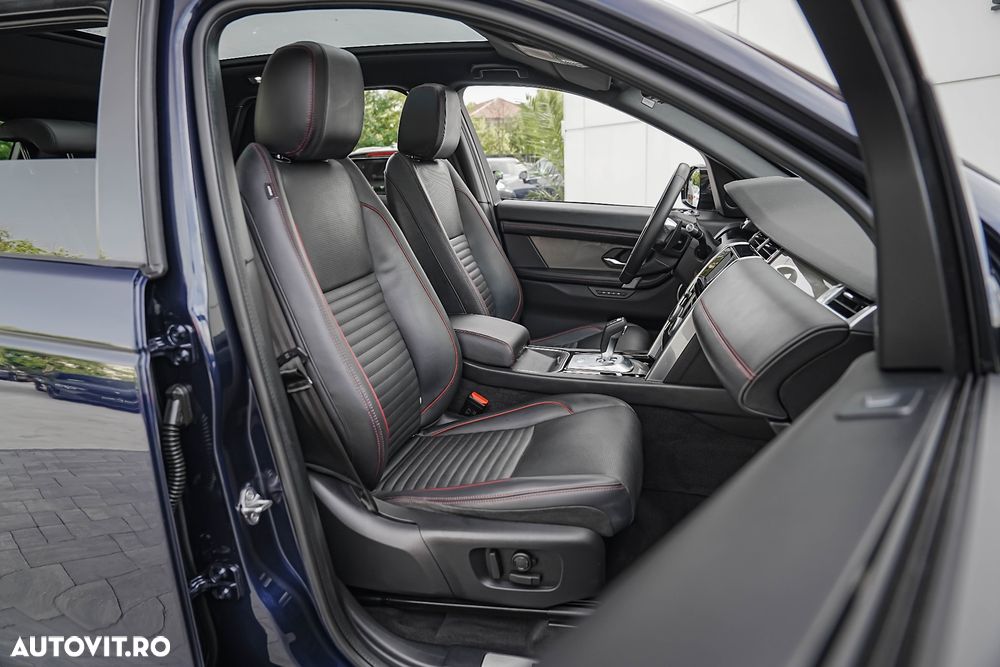 Land Rover Discovery Sport 1.5 P300e R-Dynamic PHEV - 15