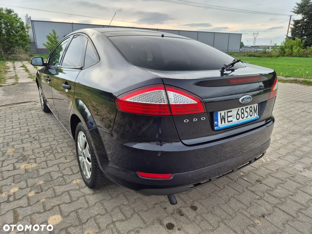 Ford Mondeo 2.0 Gold X - 11