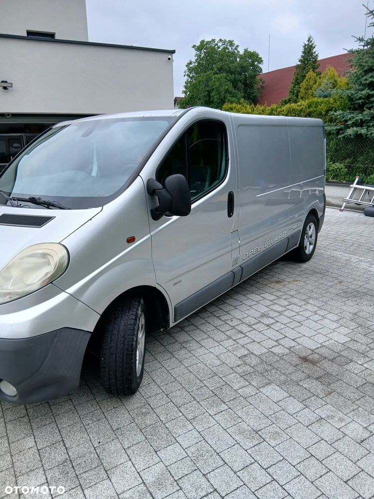 Opel Vivaro - 2
