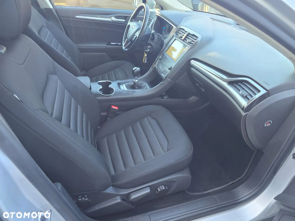 Ford Mondeo 2.0 TDCi Allrad Business Edition - 11