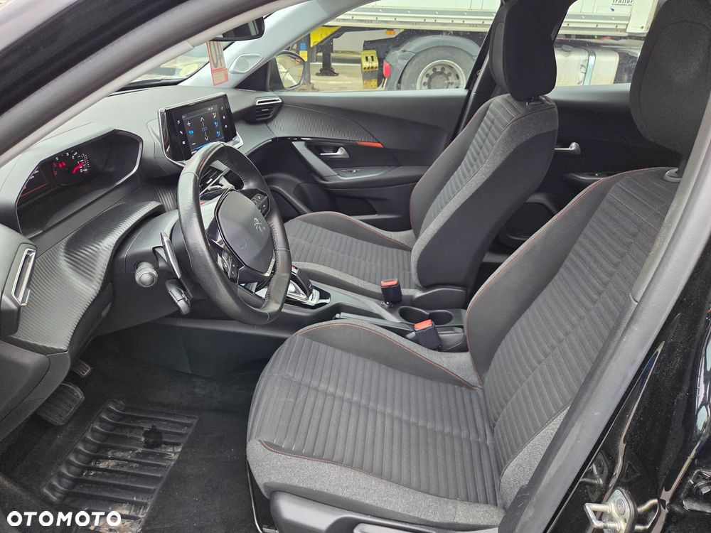 Peugeot 2008 - 17