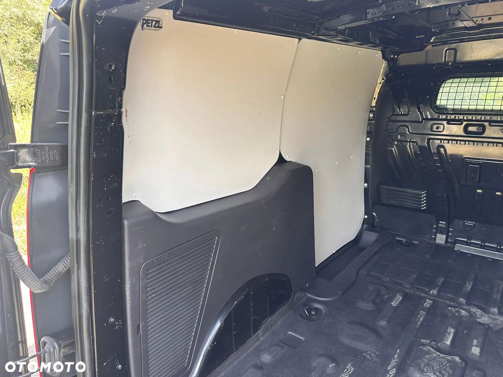 Ford Transit Connect LONG 1.6 diesel 95kM, manual 2014 rok NISKIE SPALANIE, BAGAŻNIK DACHOWY, ORGINALNY PRZEBIEG! - 18