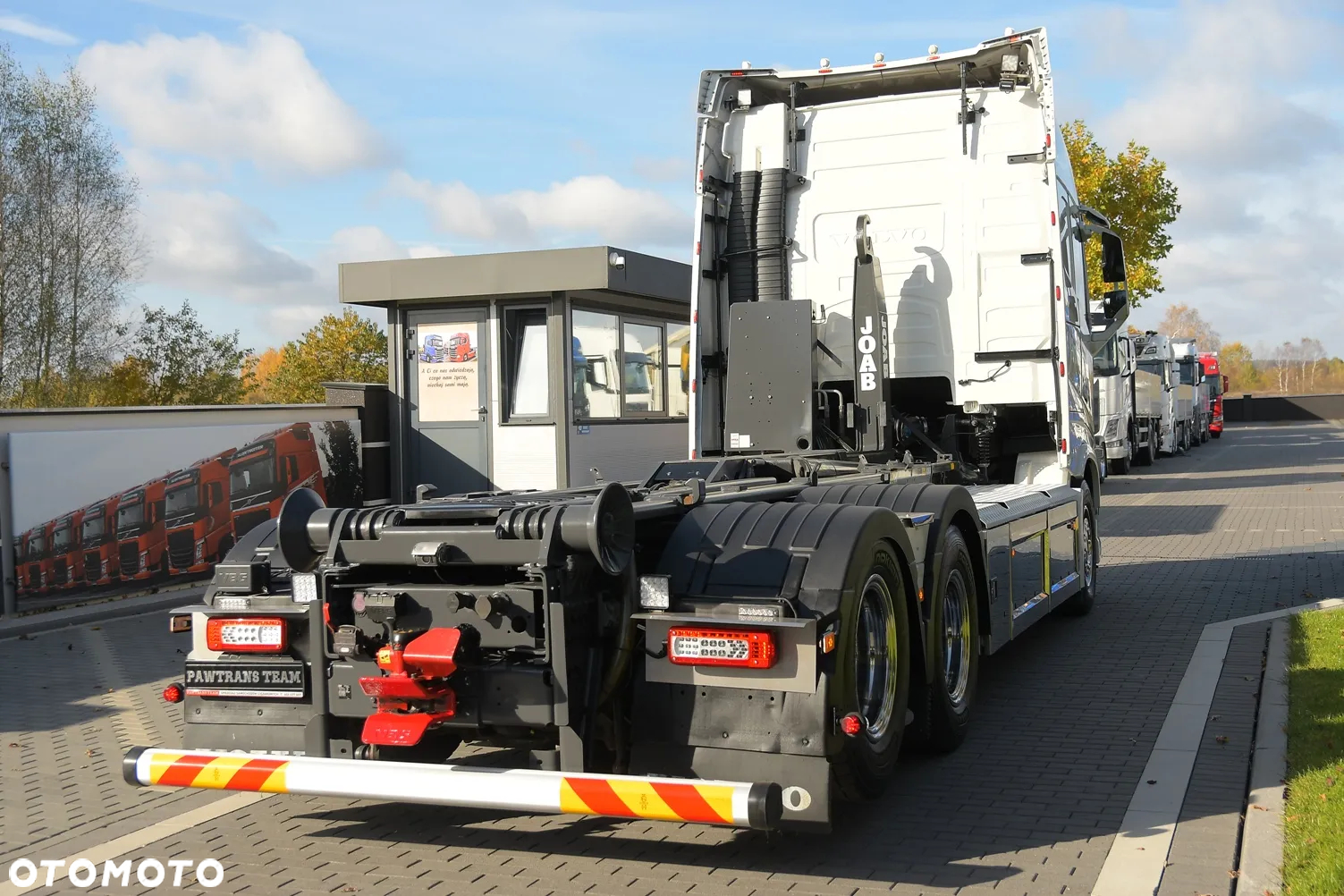 Volvo FH540 ///* GLOBETROTTER ///* HAKOWIEC ///* DO PRZEWOZU KONTENERÓW ///* 6X4 ///* 2019 ///* XENON ///* RETARDER ///* SUPER STAN - 4