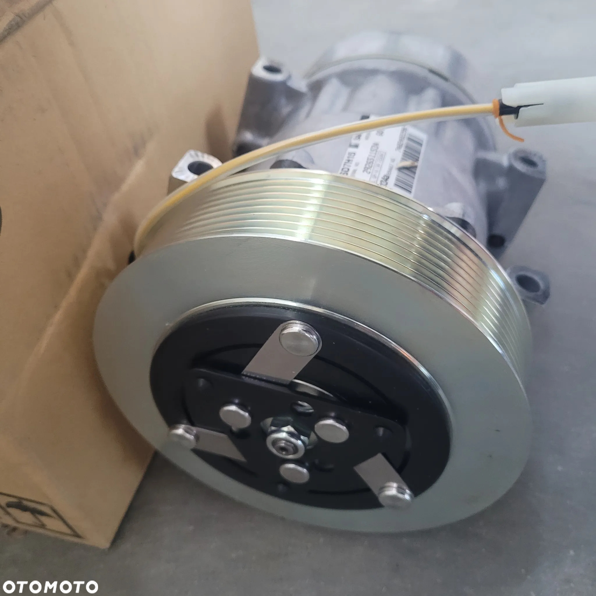 POMPA KLIMATYZACJI RENAULT RANGE T GAMA ORYGINAŁ NOWA CHWALIM116 7482492298 - 4