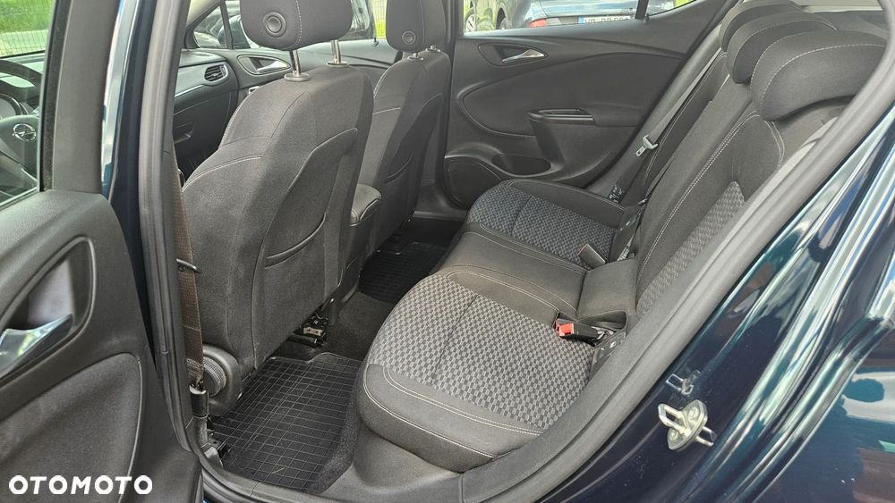 Opel Astra 1.6 D (CDTI) Dynamic - 12