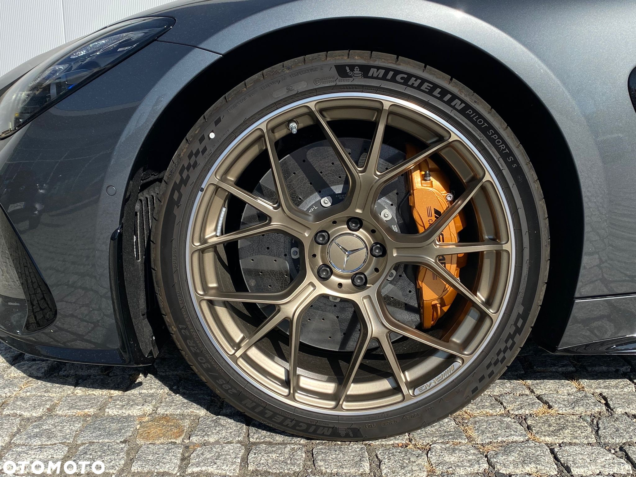 Mercedes-Benz AMG GT 63 4Matic+ - 8