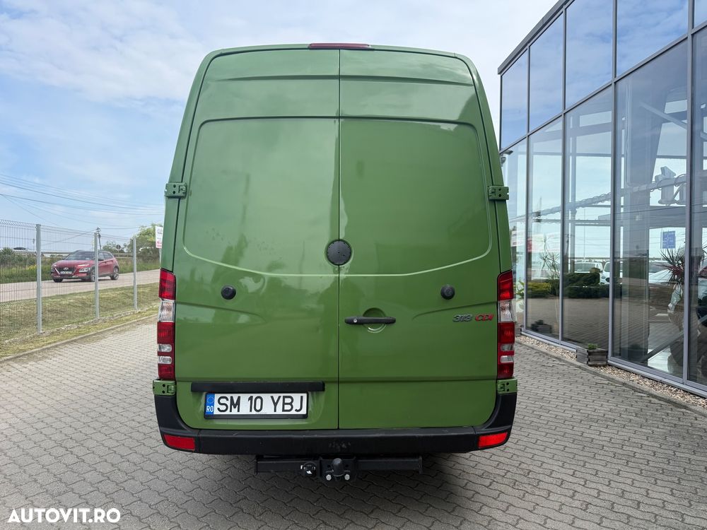 Mercedes-Benz Sprinter - 10