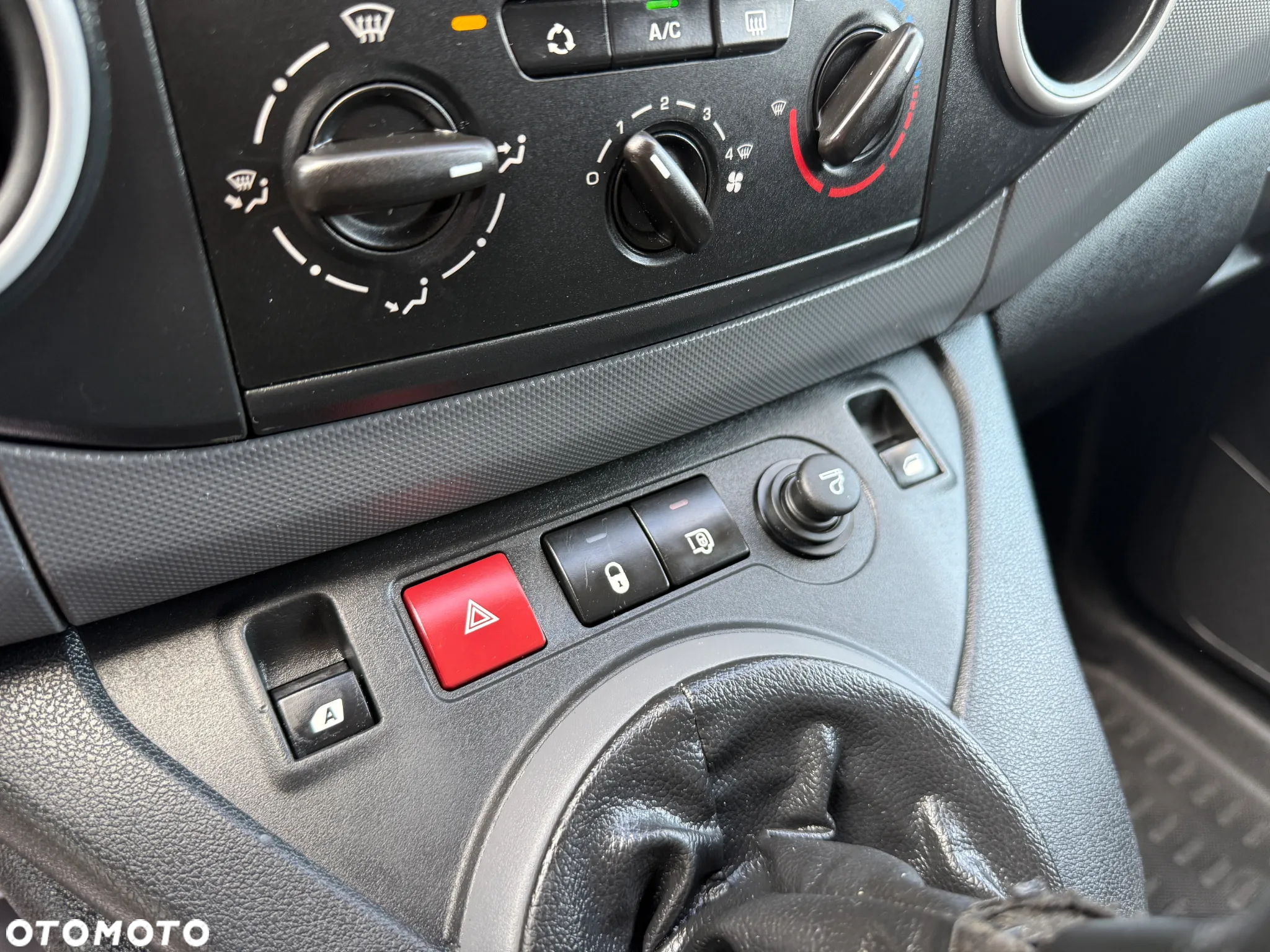 Peugeot Partner LONG Klimatyzacja Centralny Zamek Radio CD - 19