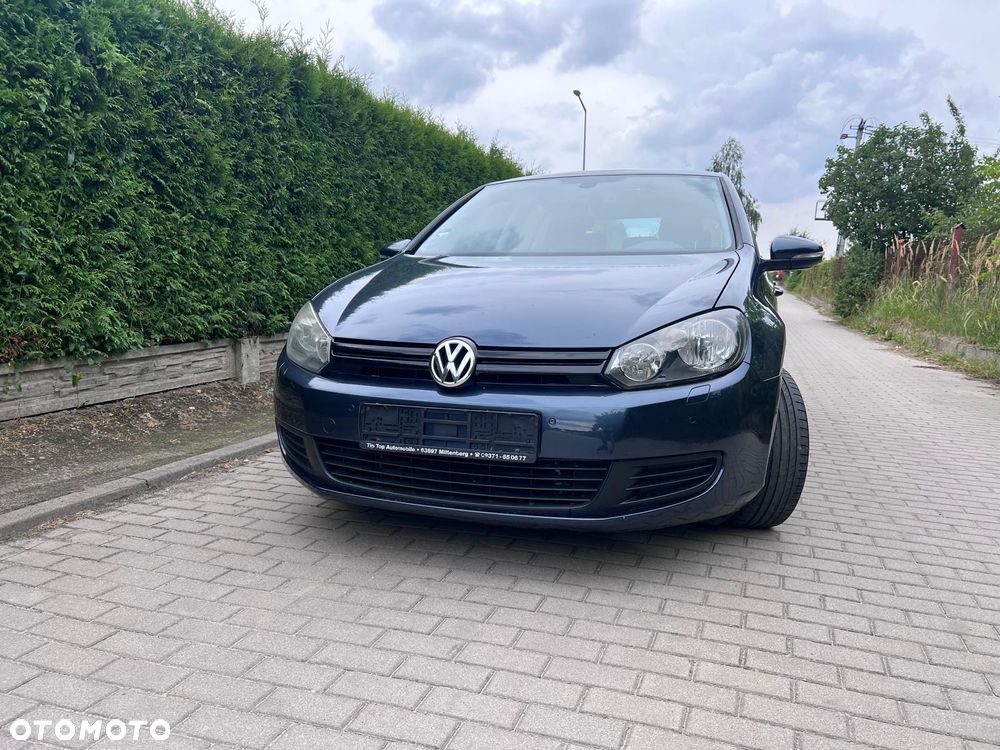 Volkswagen Golf - 2