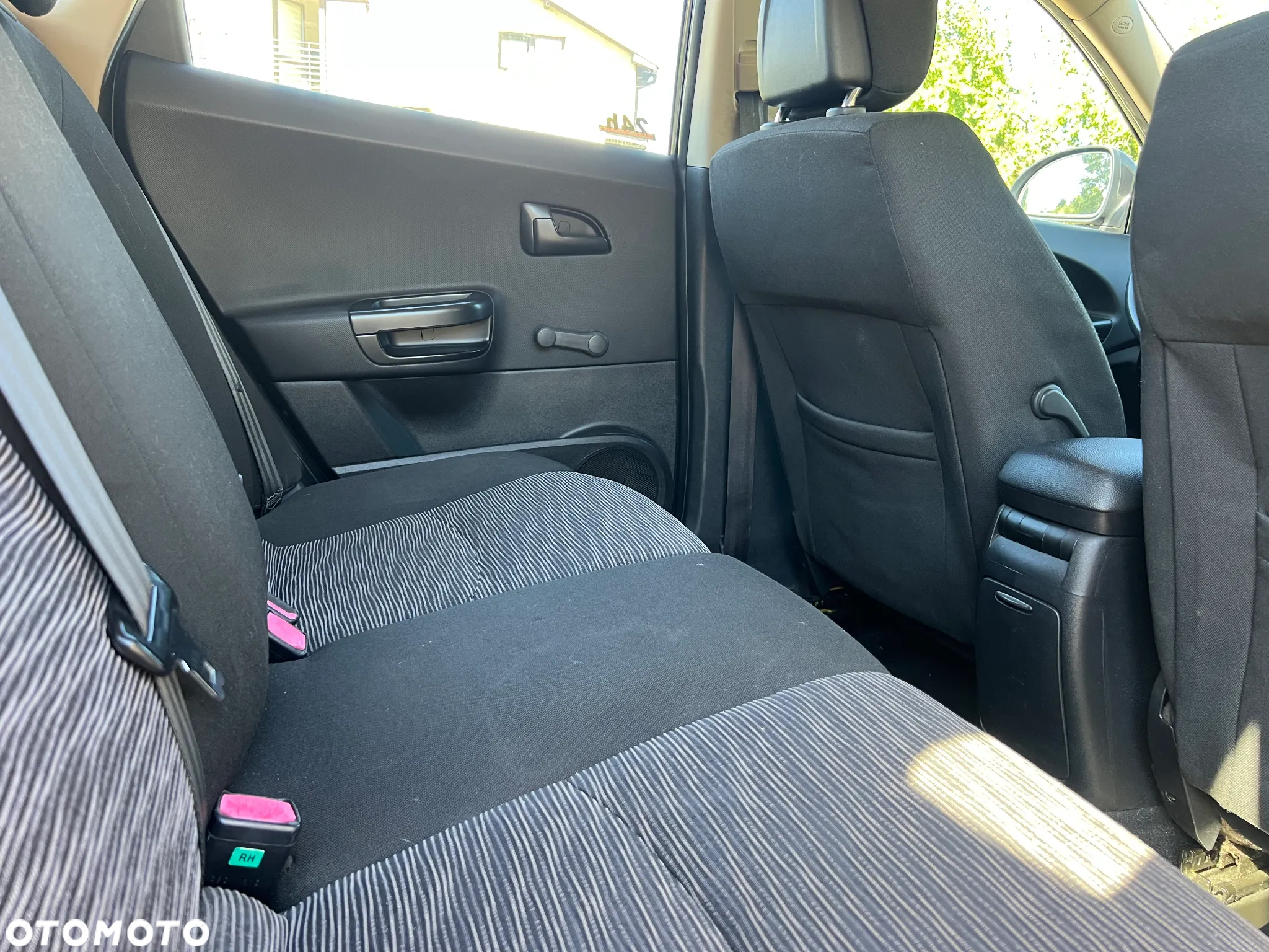 Kia Ceed - 8