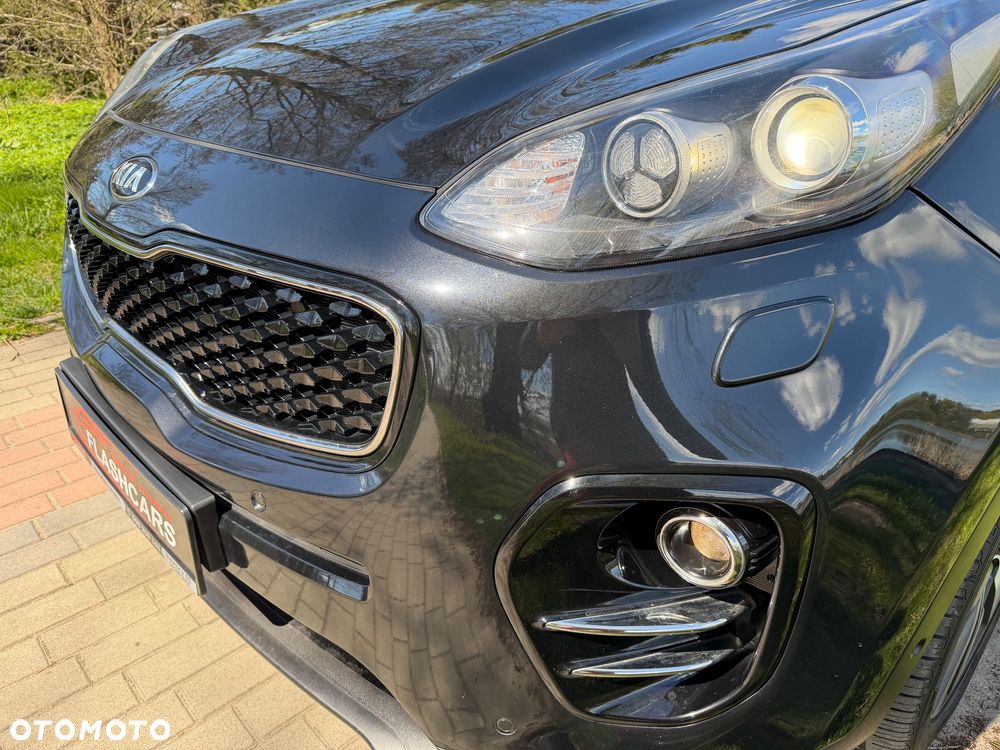 Kia Sportage 2.0 CRDI 4WD Automatik Spirit - 36