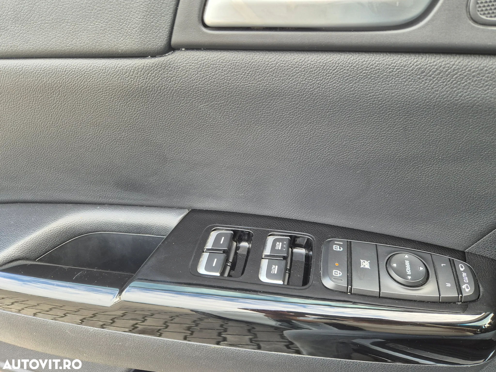 Kia Sportage 1.6 DSL MHEV 7DCT HP 4x2 GT Line - 11