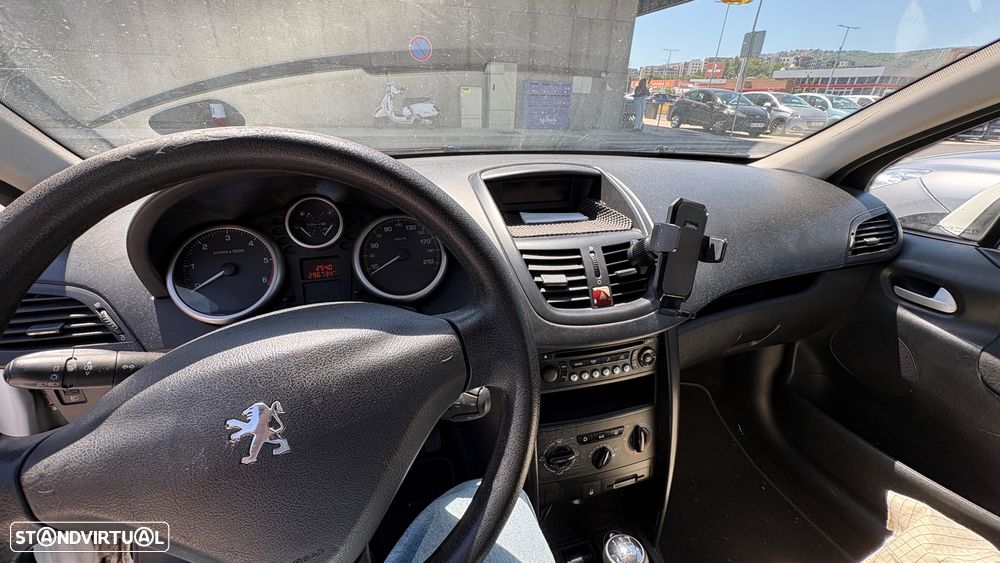 Peugeot 207 1.4 HDi Urban - 5