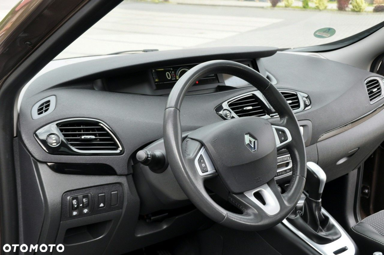 Renault Scenic - 23