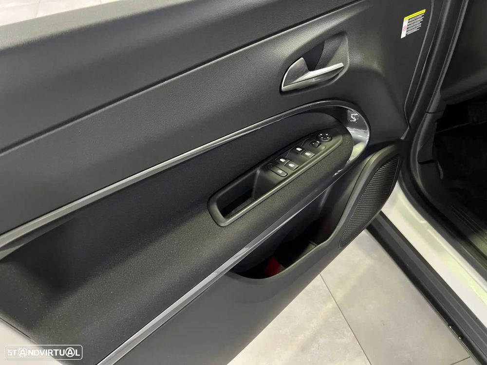 Fiat 600e 54 kWh (RED) - 29