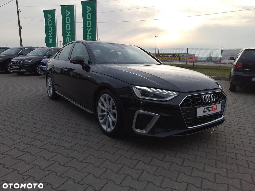 Audi A4 Limousine 35 TFSI mHEV S Line S tronic - 3