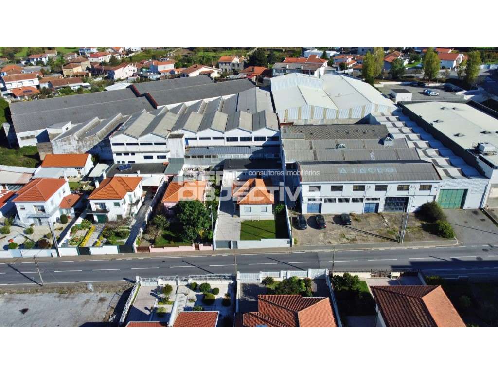 Unidade industrial em Nogueira da Maia - Grande imagem: 2/9